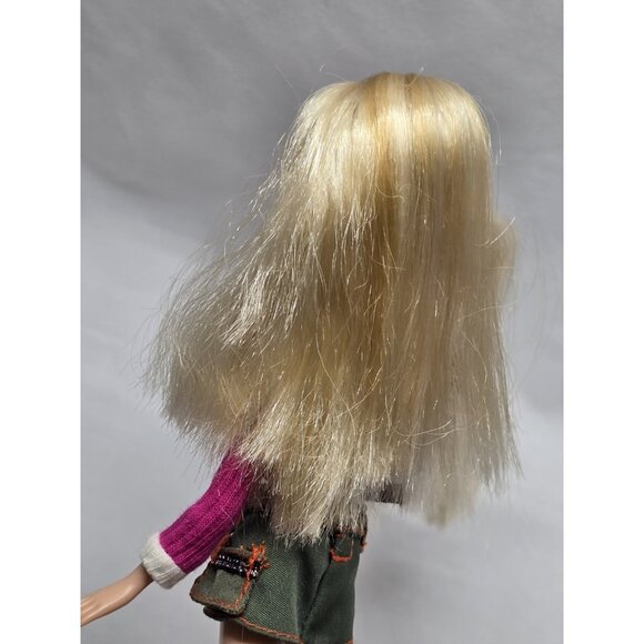 Bratz Campfire Cloe Doll 2005- Hair Cut- Read Information - Picture 15 of 16